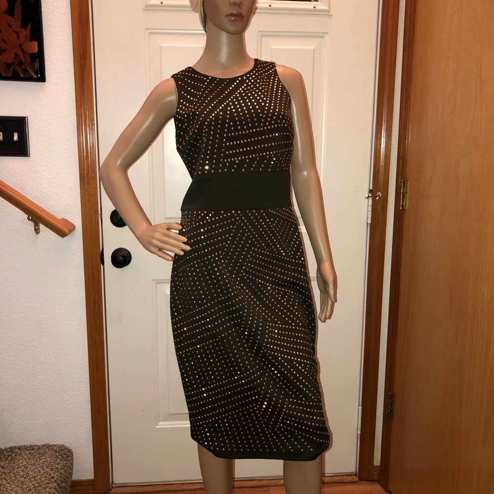 DRESS - Picture 3 of 6